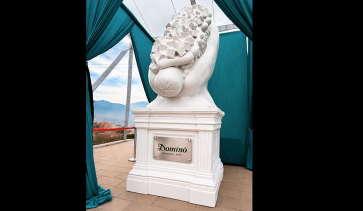 Dominó inaugura un monumento al completo y abre su local histórico de 1952 para el Día de los Patrimonios