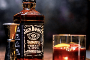 Día del Bartender: por qué se celebra cada 11 de octubre y 3 recetas para llevar la coctelería a otro nivel en casa